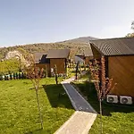 Backyard Отель Сапанча